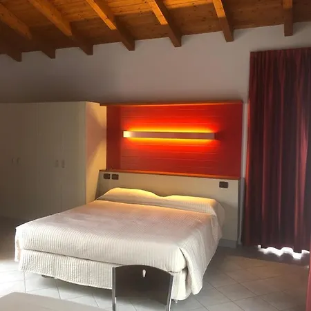 Albavillage & Hotel 3*