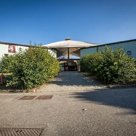 Hotel Albavillage Wellness & 3*