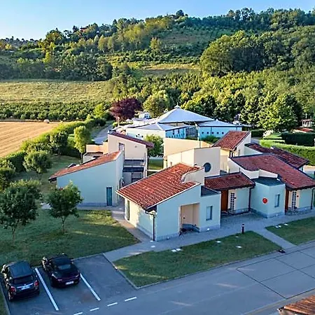 Albavillage Wellness&camping Hotell