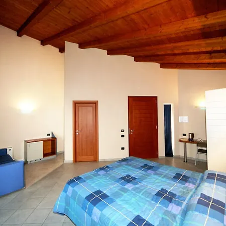 Albavillage & Hotel 3*