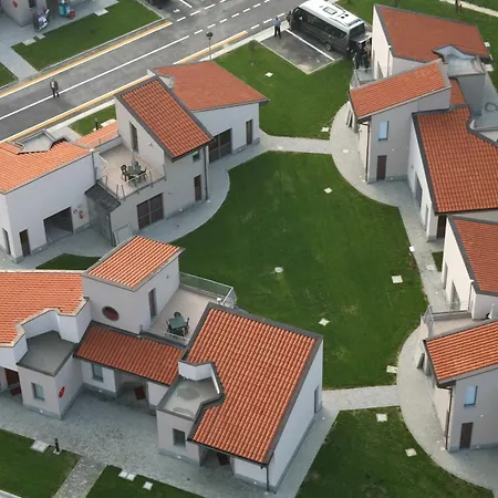 Hotel Albavillage & 3*