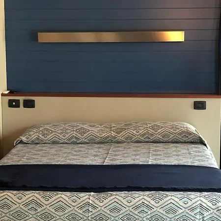 Hotell Albavillage Wellness&camping