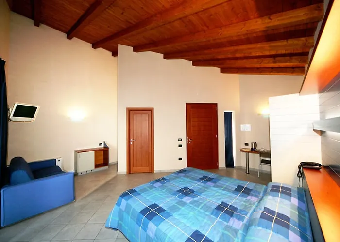 Albavillage & Hotel 3*